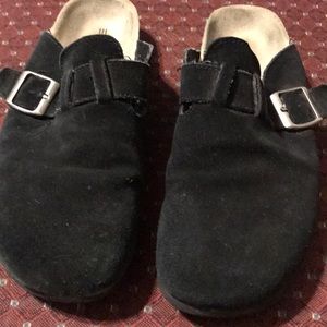 Black super comfy mules!